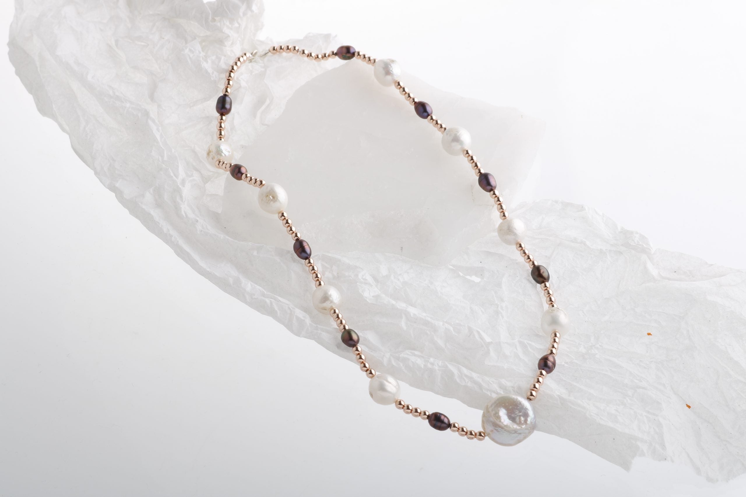 Gün Işığı, Hematit Aksesuar İnci Kolye