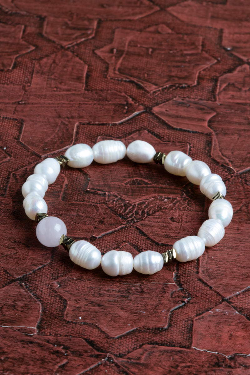 Laboratory Certified Pearl & Hematite Natural Stone Bracelet