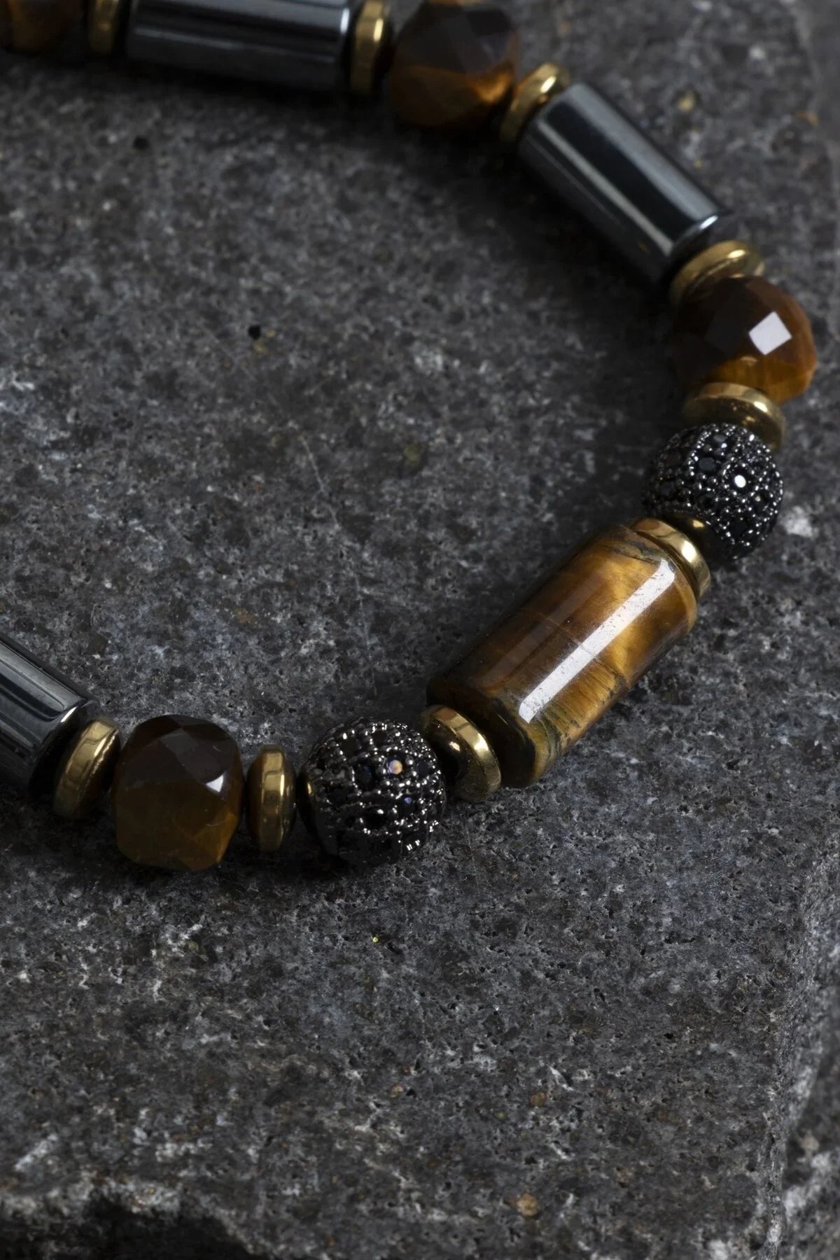 Laboratory Certified Tiger’s Eye & Hematite Natural Stone Bracelet