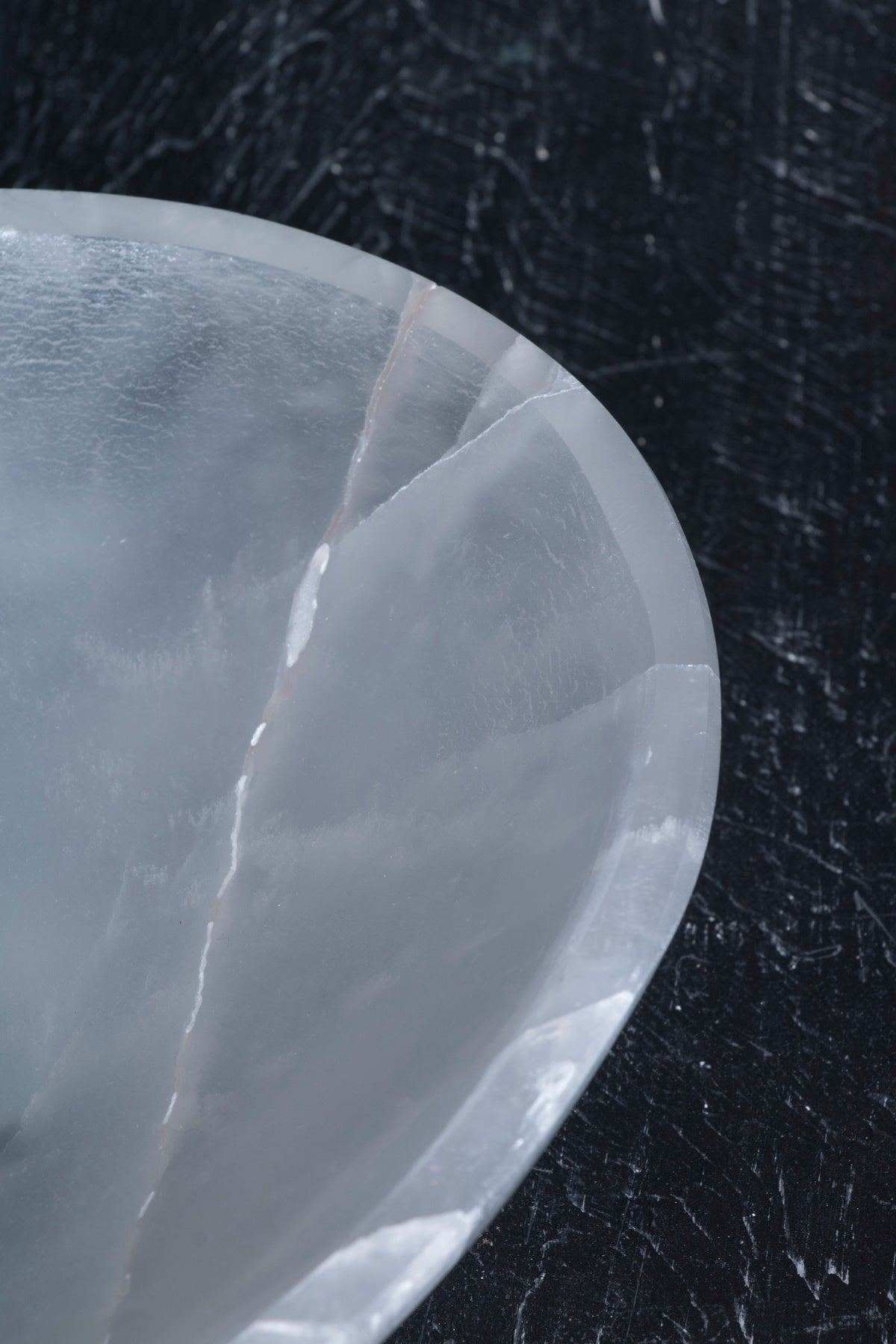 Laboratory Certified Selenite Natural Stone Ellipse Plate