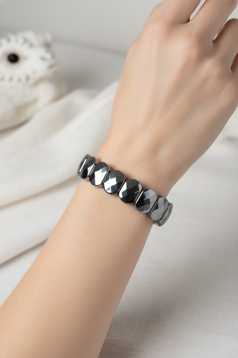 Trehartz Wide Cut Natural Gemstone Bracelet