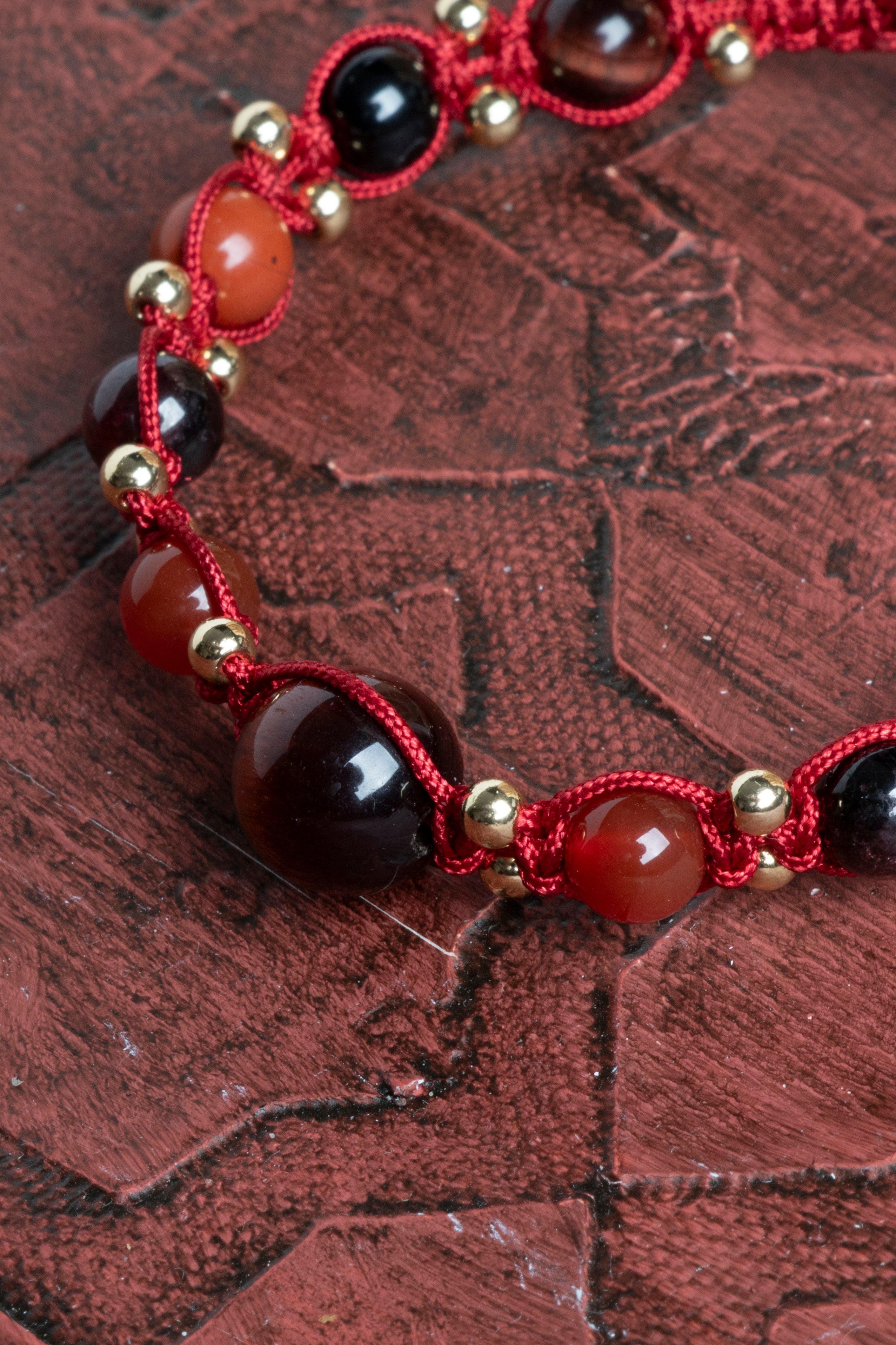 Laboratory Certified Agate & Garnet (Lal) Natural Stone Bracelet