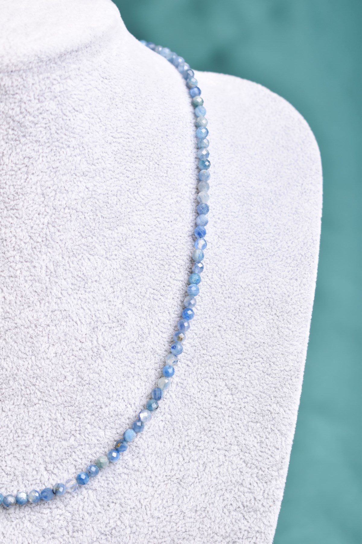 Laboratory Certified Kyanite Natural Stone Necklace 3 mm