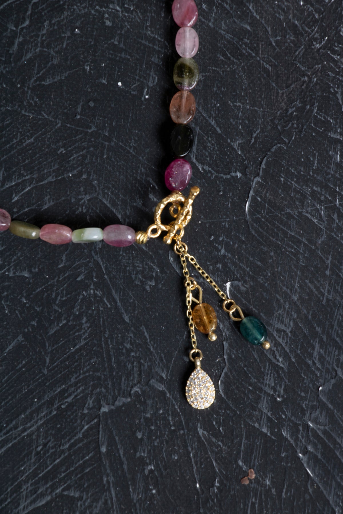 Sertifikalı Özel Kesim Turmalin Altın Kaplama Gümüş Aparat Doğal Taş Kolye