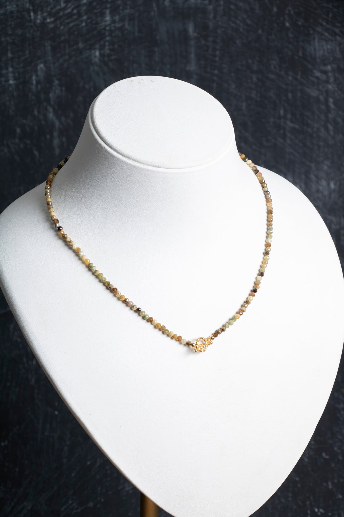 Sertifikalı Tsavorit Lal Altın Kaplama Gümüş Kapama Doğal Taş Kolye