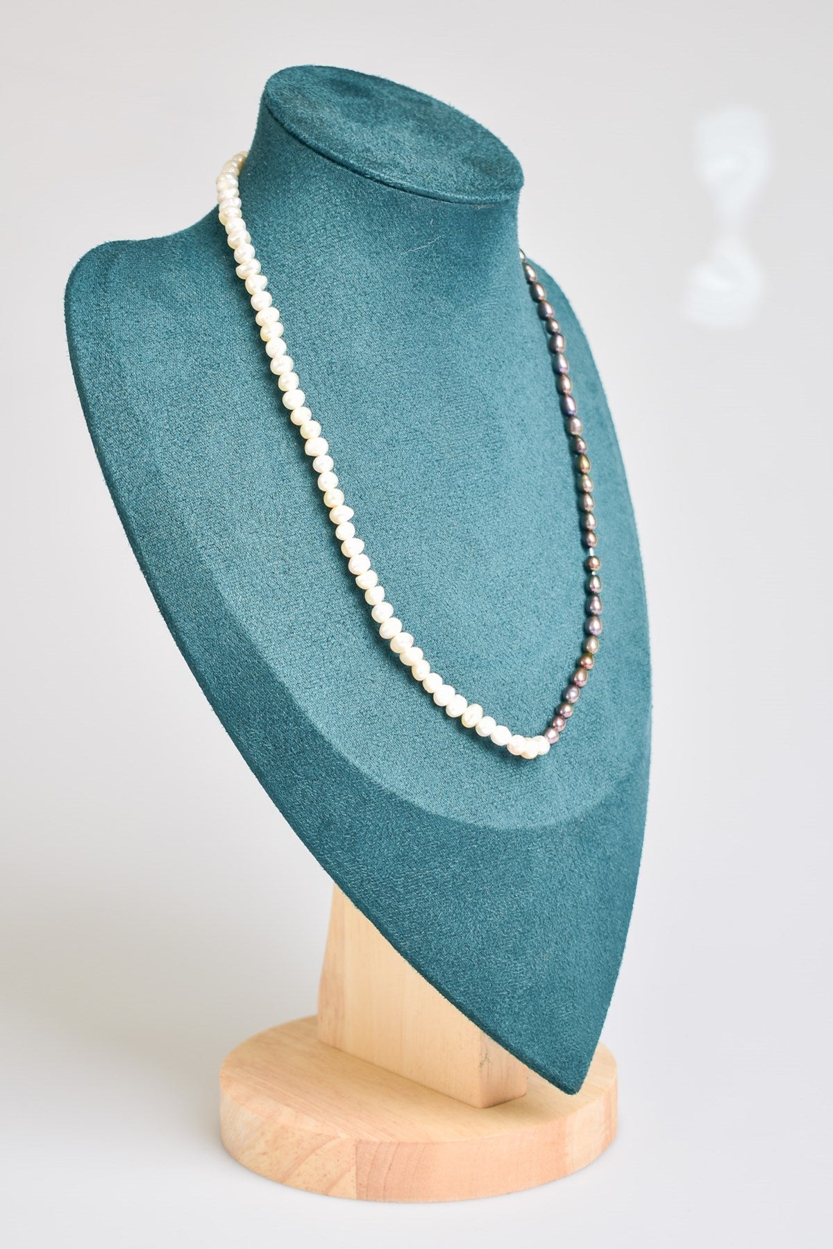 Laboratory Certified Black & White Ocean Pearl Necklace