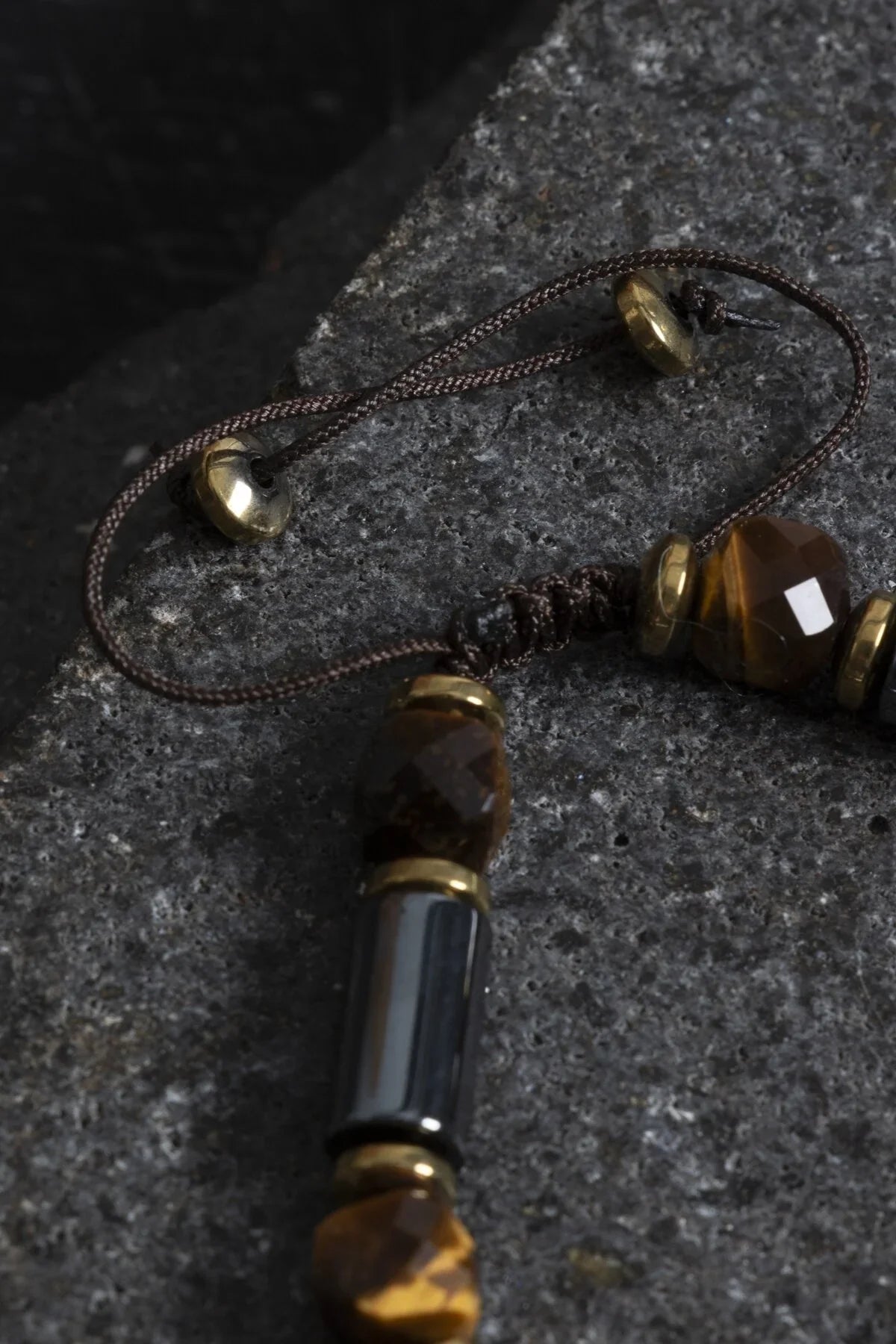 Laboratory Certified Tiger’s Eye & Hematite Natural Stone Bracelet