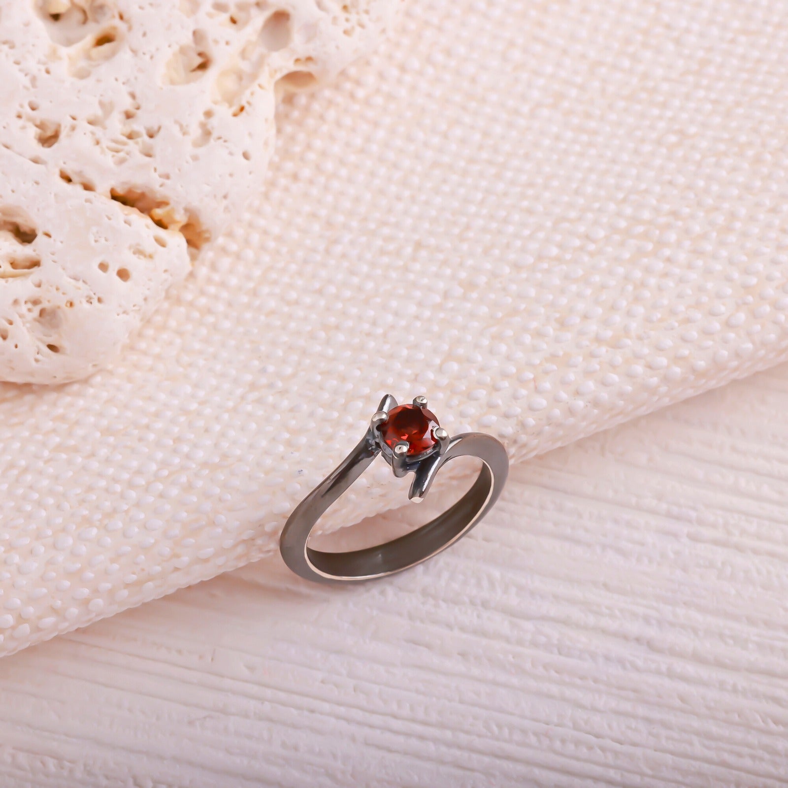 Laboratory Certified Garnet (Lal) Natural Stone 925 Sterling Silver Ring