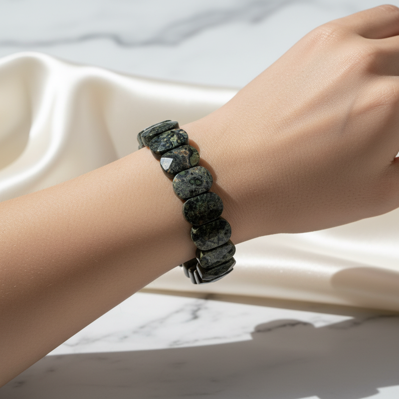 Laboratory Certified Green Jasper Wide Cut Natural Gemstone Bracelet