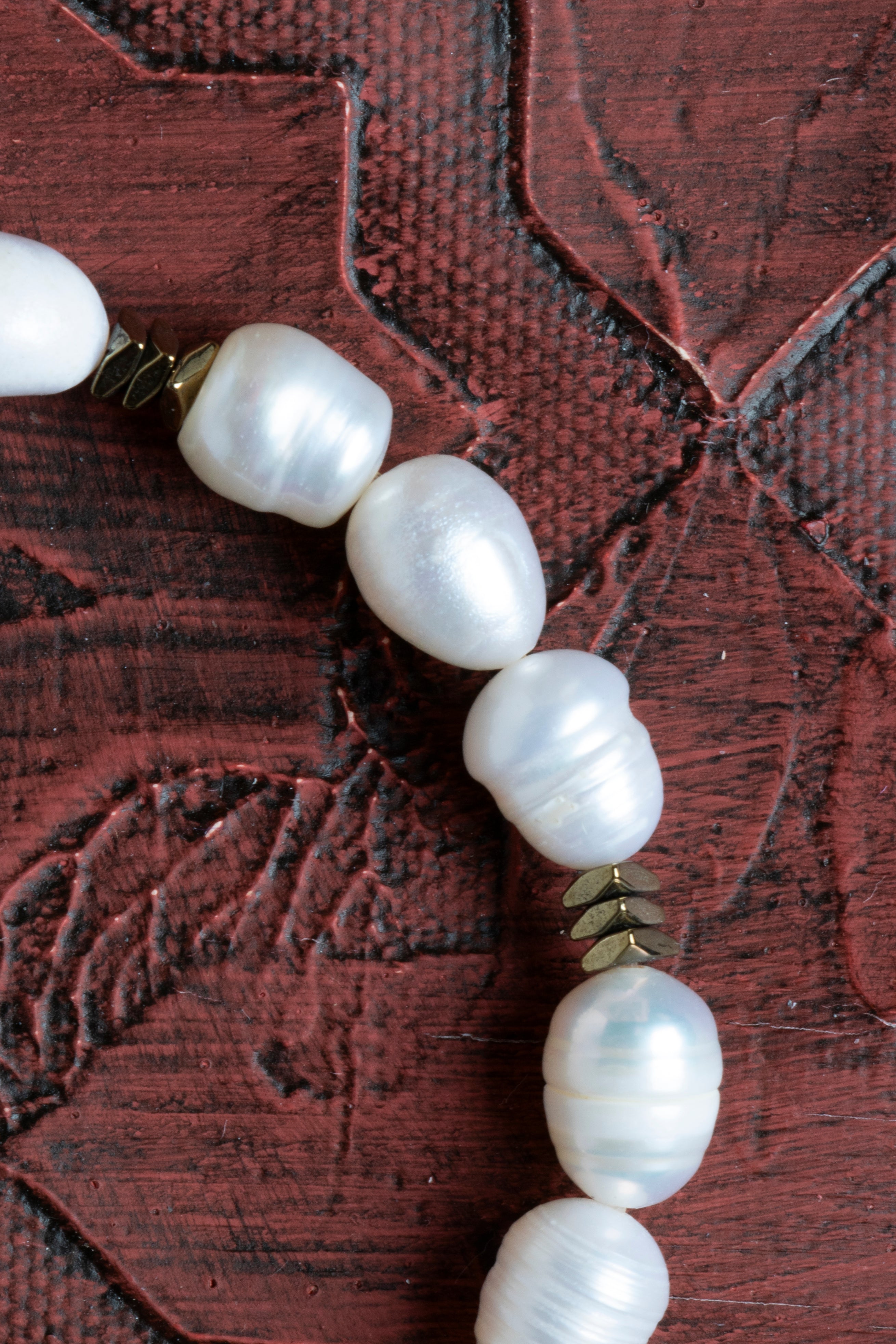 Laboratory Certified Pearl & Hematite Natural Stone Bracelet
