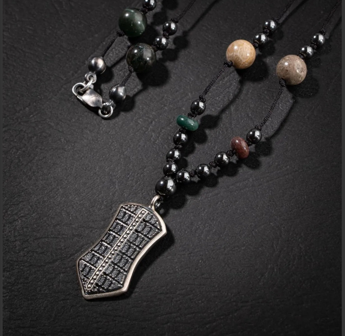 Erkek Kolyesi Fosil Mercan-Hint Akik-hematit Doğal Taş Gümüş Tasarım Kolye