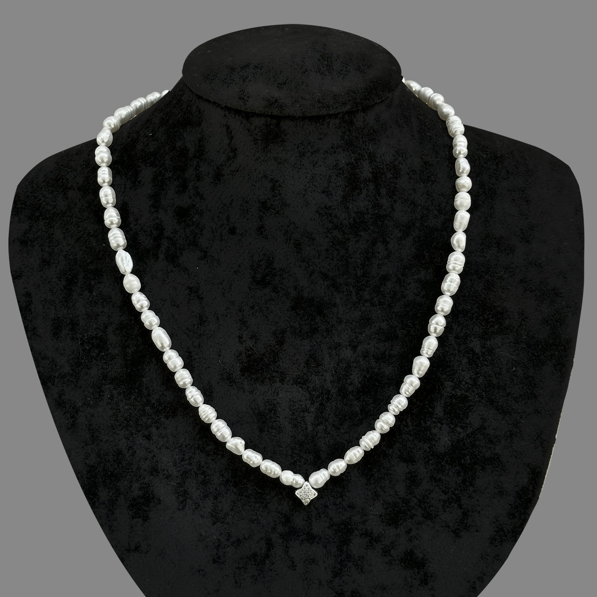 Sertifikalı Hakiki Orijinal İnci Doğal Taş Gümüş Aparatlı (4 Köşeli Yıldız Aparatlı) Kolye