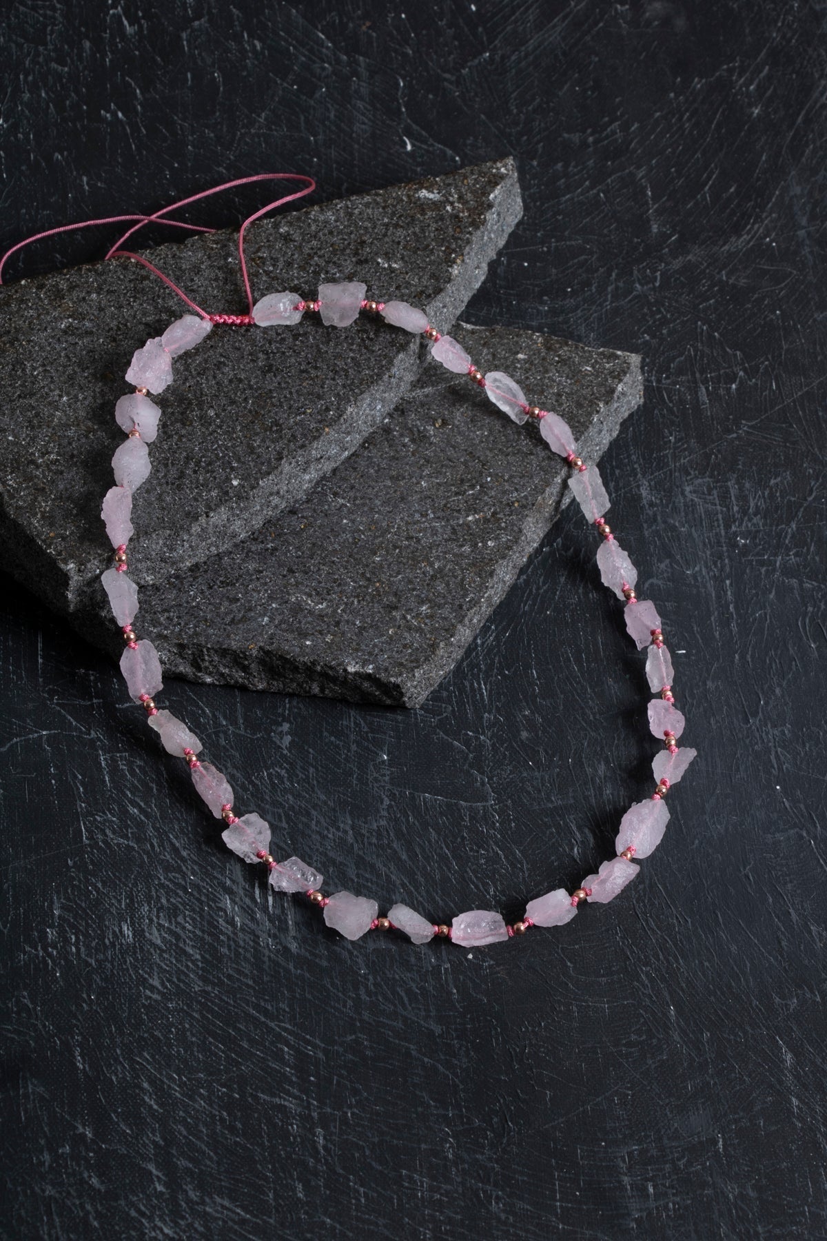 Sertifikalı Ham Pembe Kuvars Doğaltaş Kolye