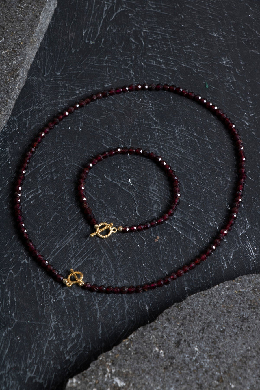 Laboratory Certified Garnet (Granat) Faceted Natural Stone Set with Gold-Plated Accents (Necklace & Bracelet)