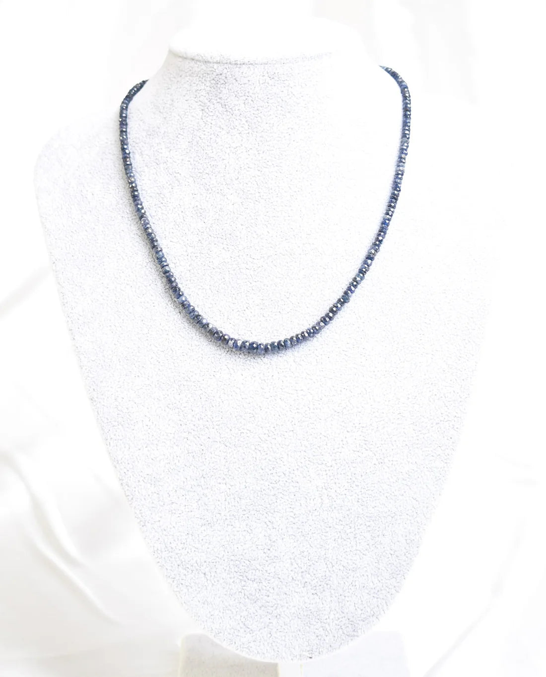 Laboratory Certified Natural Sapphire Necklace 3–4 mm