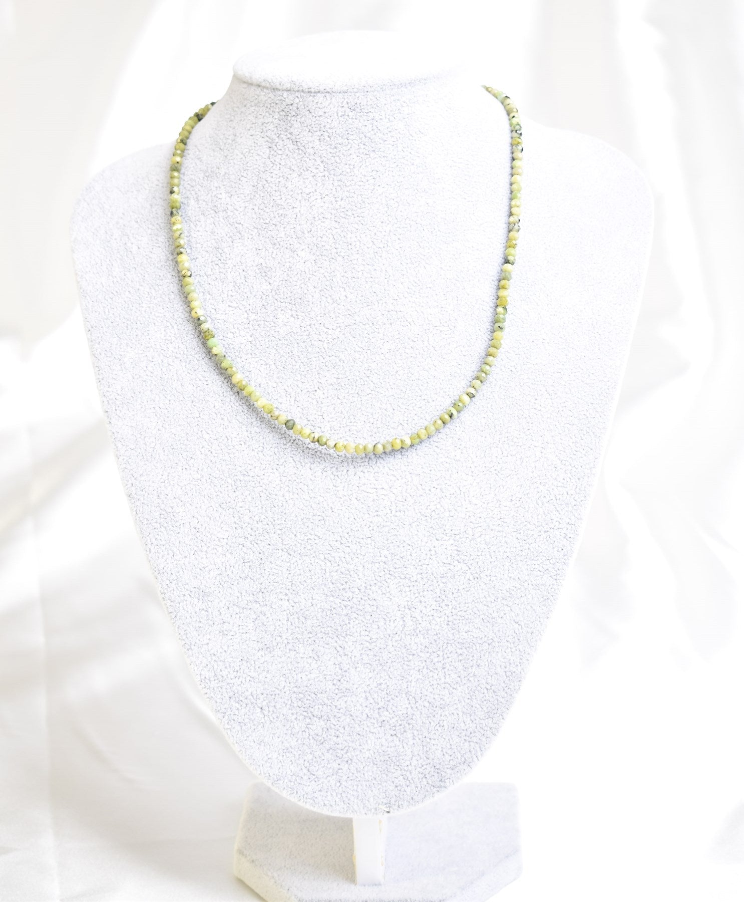 Laboratory Certified Jade (Serpentine) Natural Stone Necklace & Bracelet Set 4 mm