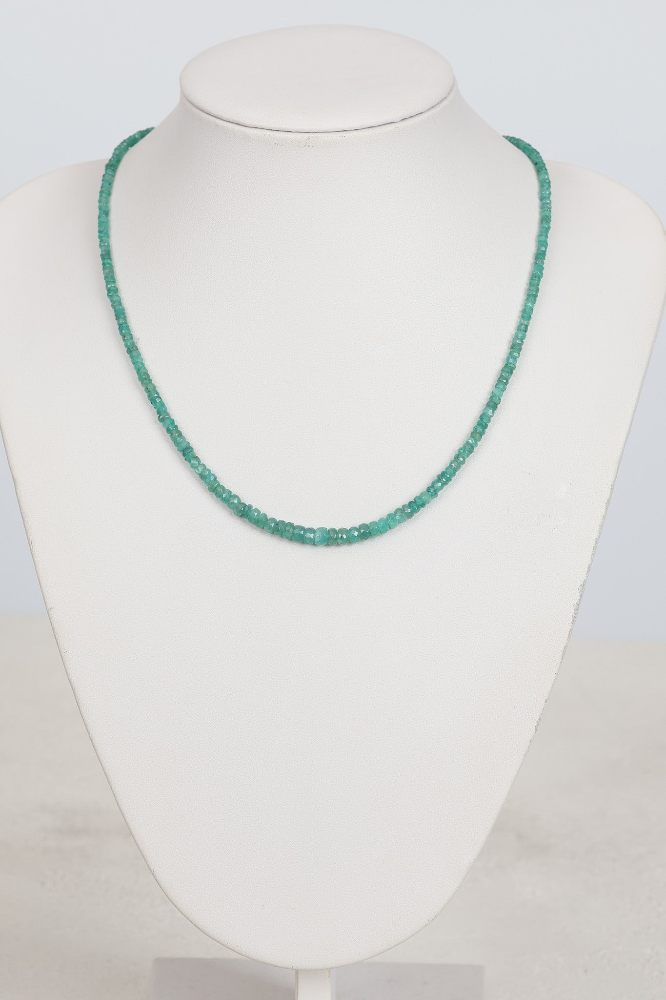 Laboratory Certified Emerald Natural Stone Floating Necklace with 925 Sterling Silver Clasp